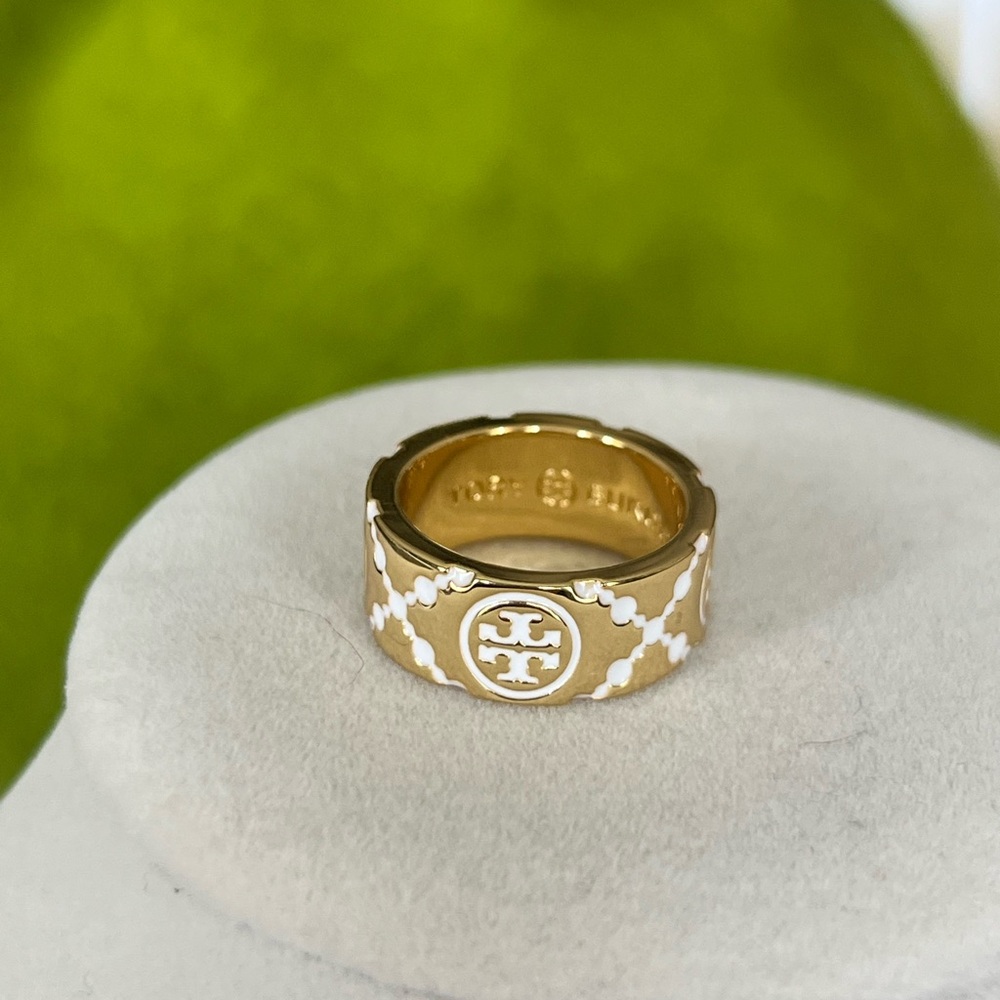 Tory Burch Icon T monogram ring. Gold with White Enamel